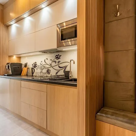 Jagiellonska Residence: Comfortable With Parking And Sauna Apartment